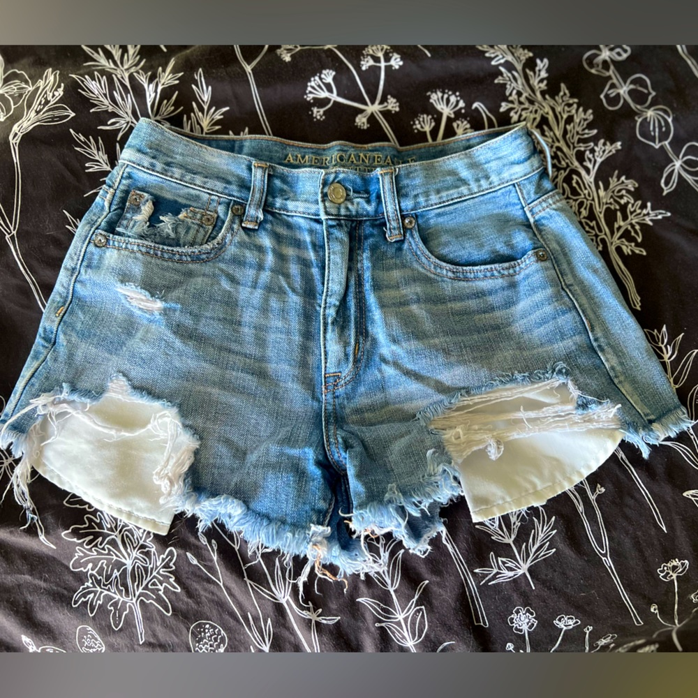 AE Vintage Festival High-rise jean shorts